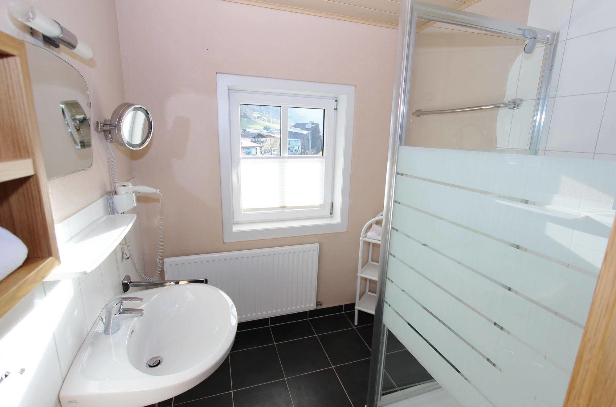 Apartment Margarethenstein Mit Privat Sauna Und Inklusive Zell Am See-Kaprun Sommerkarte ภายนอก รูปภาพ